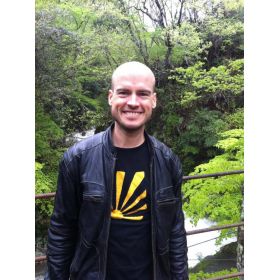 Christopher先生【英会話 フランス語 スペイン語 - 三鷹市】