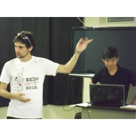 Lazlo先生【英会話 - 秋葉原】