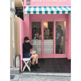 Annika先生【英会話 - 大阪府 兵庫県】