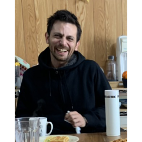 Travis先生【英会話 - 大阪市】