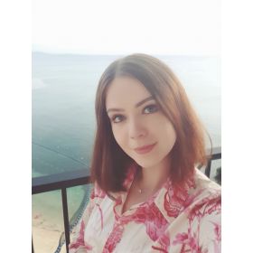 Irina先生【ロシア語 英会話 - 横浜市】