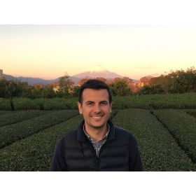 Victor先生【スペイン語 英会話 - 静岡市】