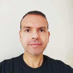 Santi先生【スペイン語 英会話 - 浜野 八幡宿 五井】