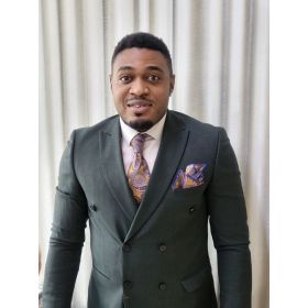 Oluwadamilare先生【英会話 - 岩国市】