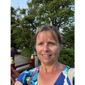 Sinikka先生【英会話 - 新宿区】