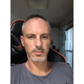 Dereck先生【英会話 - 沖縄市】