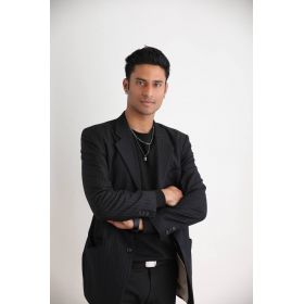 Zeeshan先生【英会話 - 名古屋市】