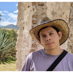 Andros先生【スペイン語 英会話 - 仙台市】