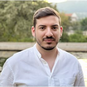 Hurkan先生【英会話 - 東京都】