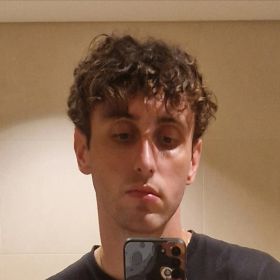 Sylvain先生【フランス語 英会話 - 札幌市】