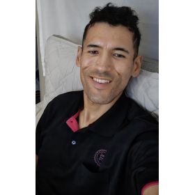 Pierre先生【英会話 スペイン語 - 大阪府】
